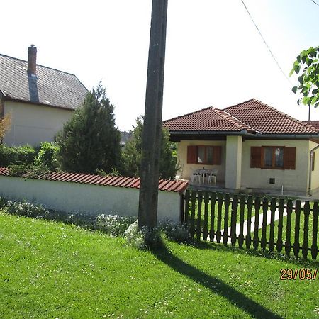 Fenyves Vendeghaz Apartment Balatonfenyves Exterior photo