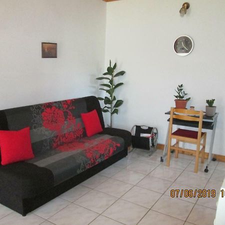 Fenyves Vendeghaz Apartment Balatonfenyves Exterior photo