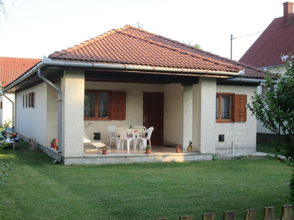 Fenyves Vendeghaz Apartment Balatonfenyves Exterior photo