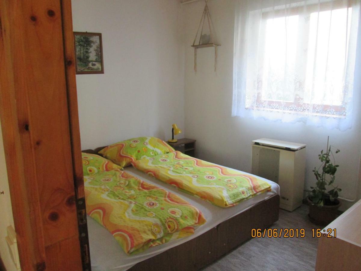 Fenyves Vendeghaz Apartment Balatonfenyves Exterior photo