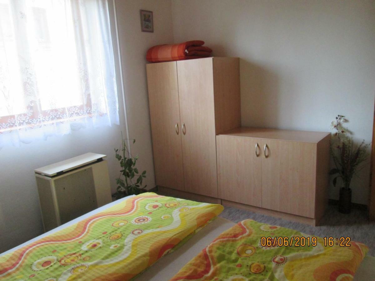 Fenyves Vendeghaz Apartment Balatonfenyves Exterior photo